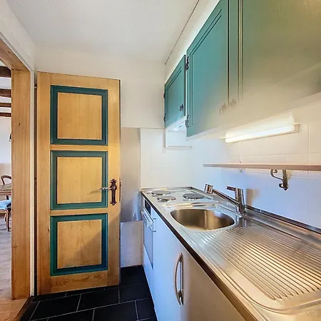 Falaises 223 アパート *